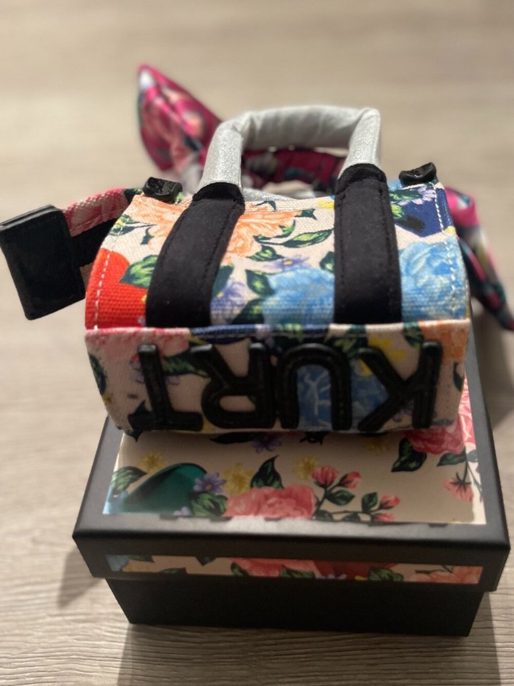 Kurt Geiger London Micro Southbank Tote - Picture 9 of 10